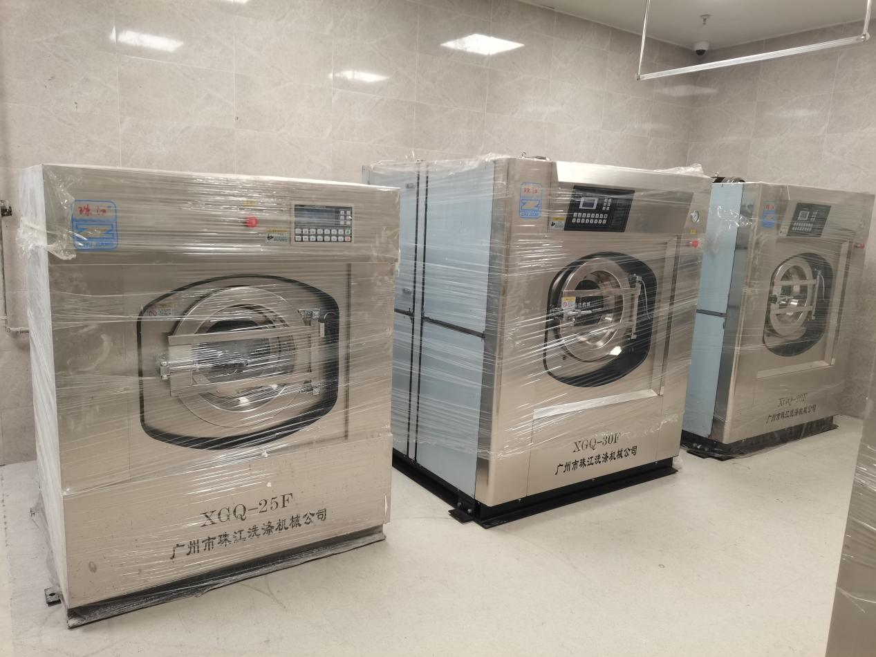 廣州小型民宿專用工業洗衣機XTH-250D：1.5噸水洗百斤布草，低能耗真材實料的國產智能設備