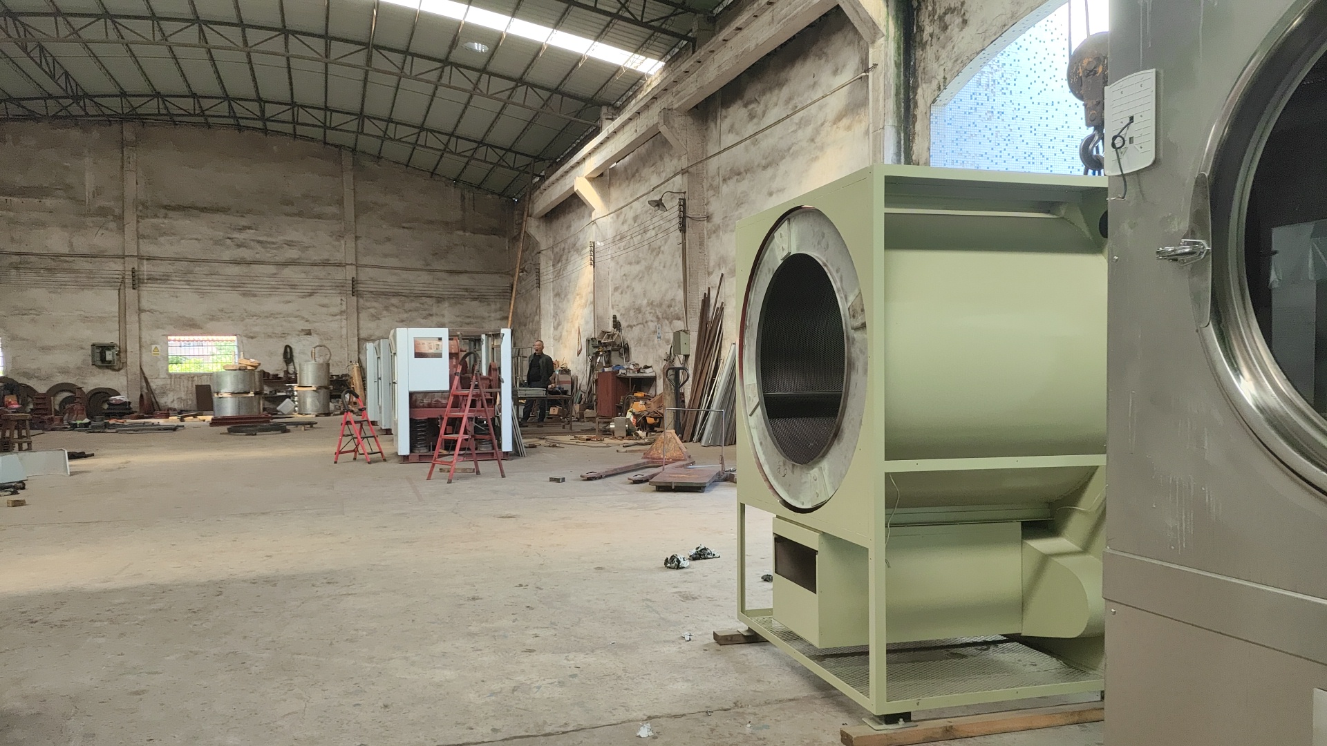 小型酒店如何選購全自動工業洗衣機?看珠江洗滌如何服務知名企業獲青睞